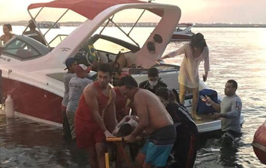 Jovem sofreu acidente em lancha no Lago de Palmas