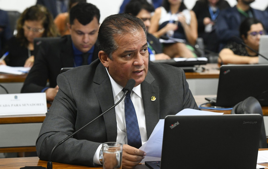 Senador Eduardo Gomes grava mensagem de otimismo aos tocantinenses