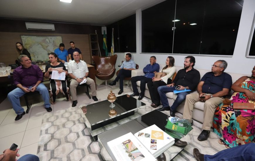 Kátia Abreu (PDT/TO) reuniu os prefeitos da região Sul do Estado 