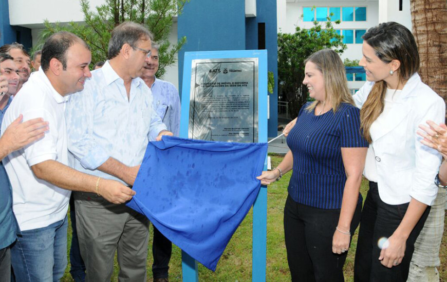 Governador inaugura sede da ATS e anuncia investimentos em saneamento no Estado