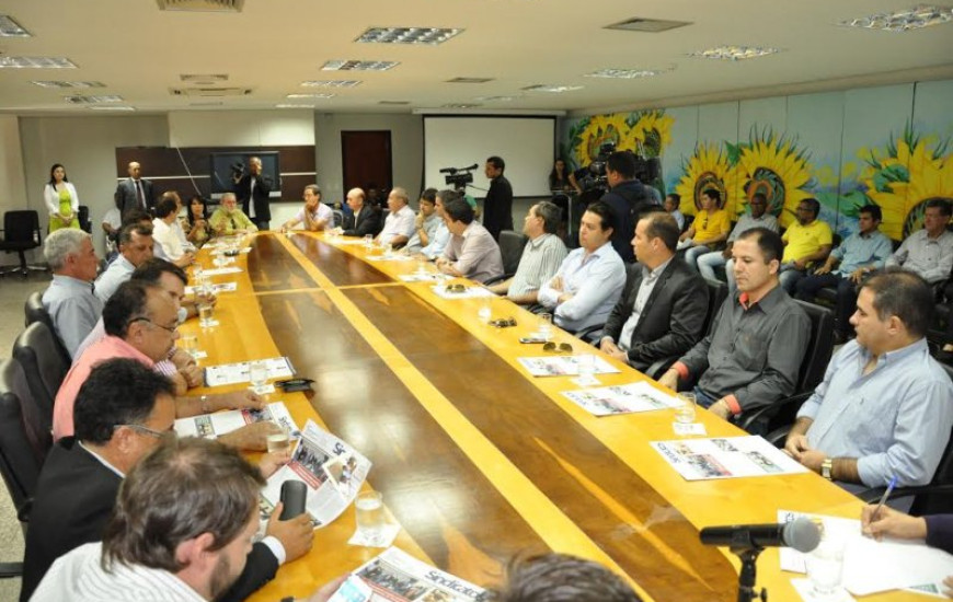 Reunião foi realizada na AL