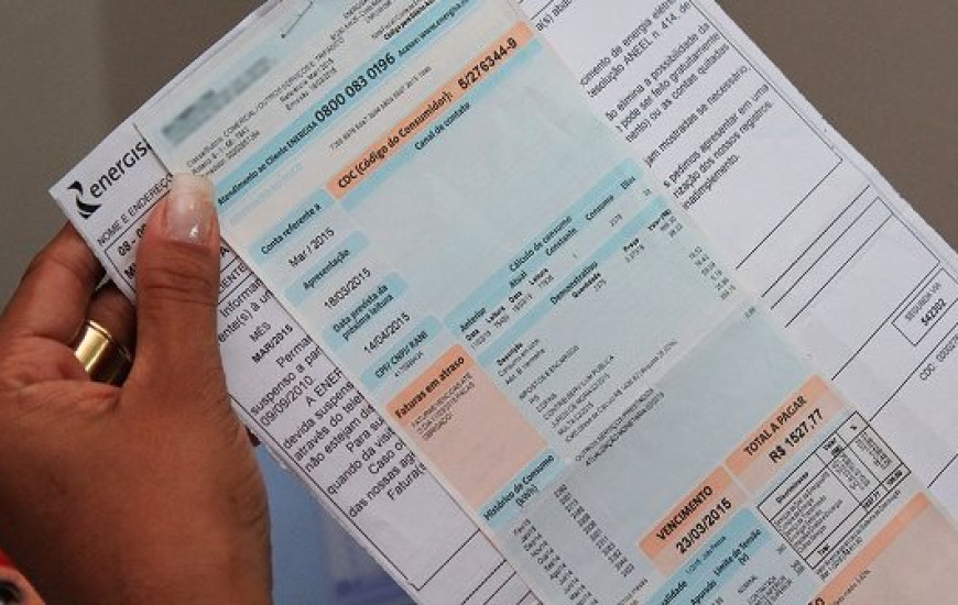 Ajustes são para reverter valores pagos a mais no ano passado