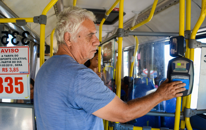 Passagem ônibus gratuita idosos maiores de 60 anos