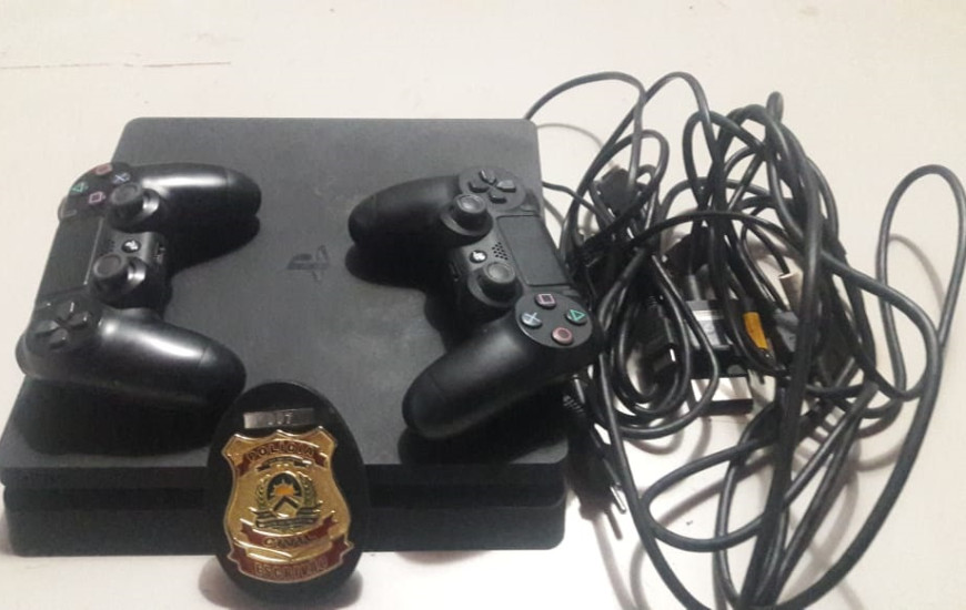 Vídeo game avaliado em R$ 2 mil é recuperado pela Polícia Civil.
