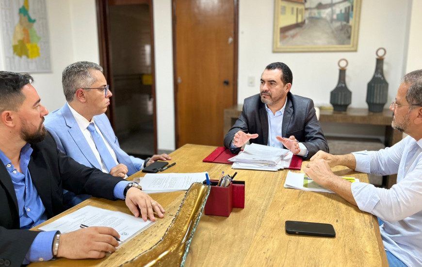 Secretários de Estado participam de reunião com o governador Wanderlei Barbosa