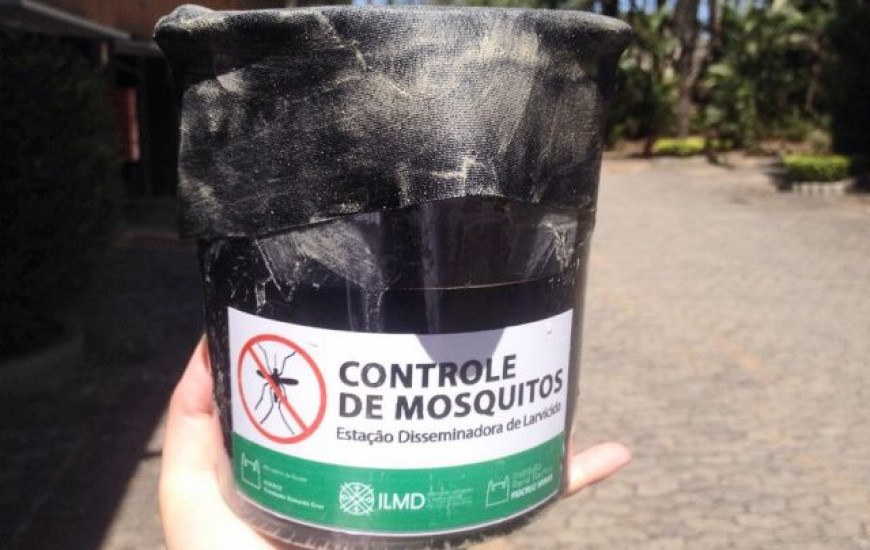 Estações funcionam como armadilhas para mosquitos