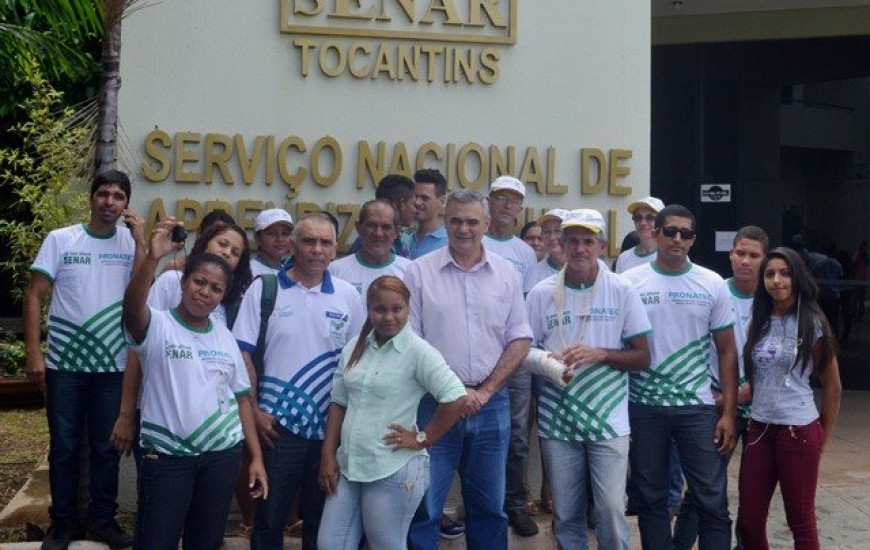 Alunos de Divinópolis são recebidos em Palmas