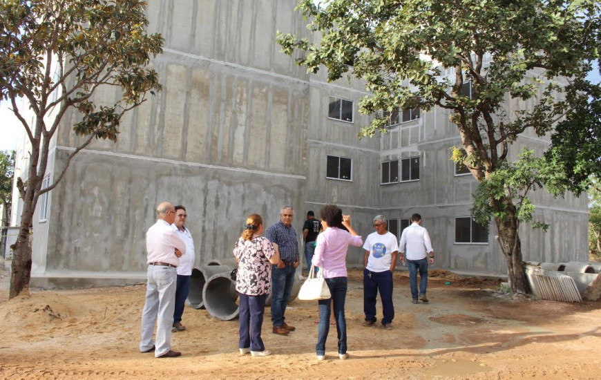 Representantes das famílias visitaram as obras