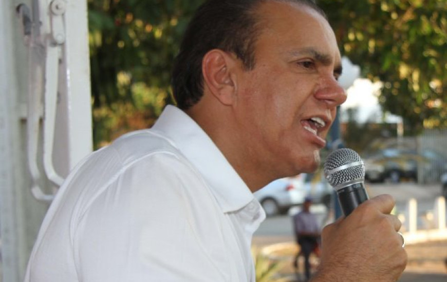 Candidato a governador, Ataídes Oliveira
