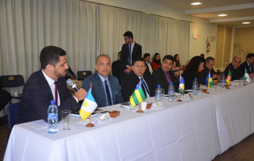 Reunião acontece em Florianópolis