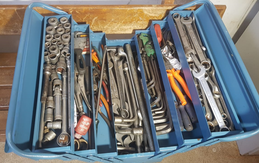 Caixa de ferramentas roubadas tinha cerca de R$ 2000 em objetos