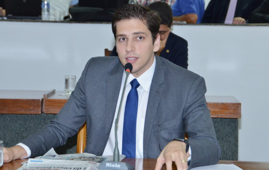 Deputado Olyntho Neto