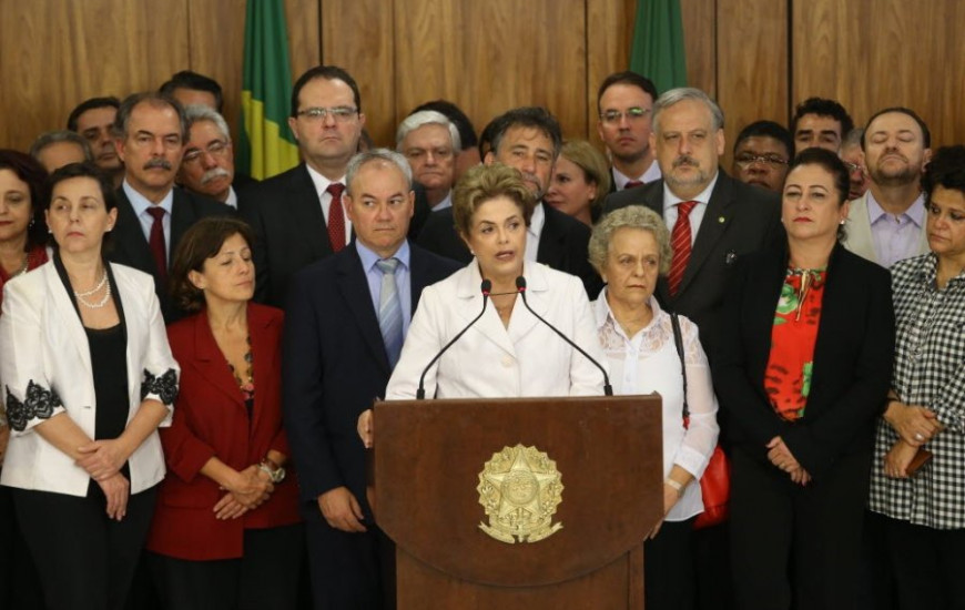 Dilma faz pronunciamento antes de deixar o Palácio