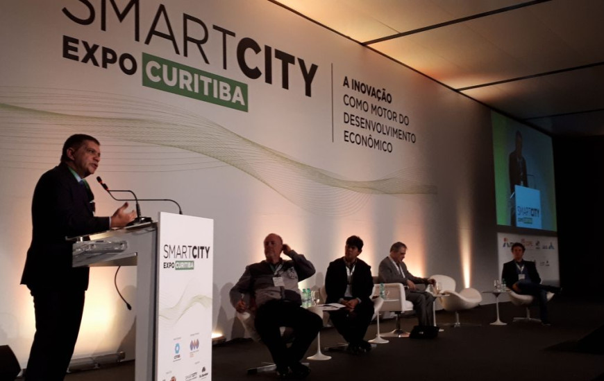Amastha está em Curitiba, onde discute estratégias para cidades inteligentes
