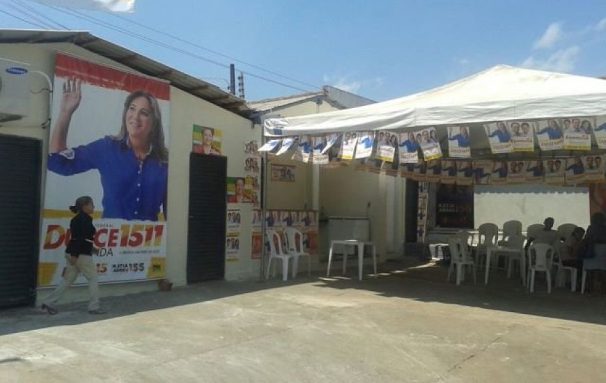 Dulce Miranda inaugura seu comitê em Araguaína