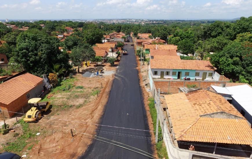 A Avenida Araguaia recebeu mais de 400 metros quadrados de asfalto