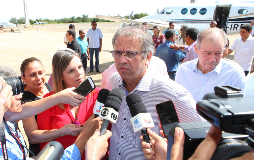 Governador é recebido no Aeroporto de Palmas