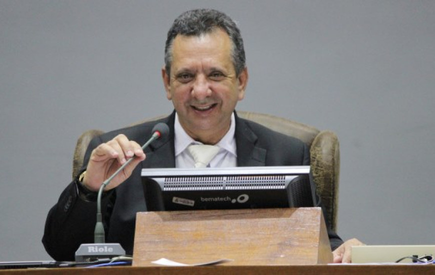 Deputado Toinho Andrade durante sessão da AL