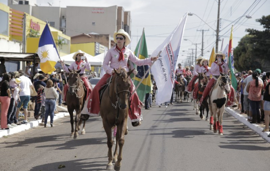 Cavalgada faz parte da programação do evento