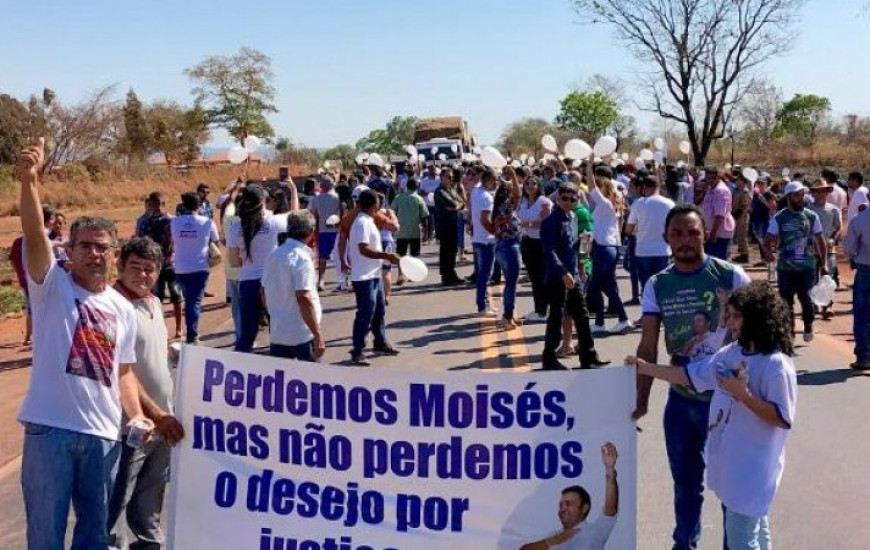 Manifestação realizada quando a morte de Moisés completou um ano