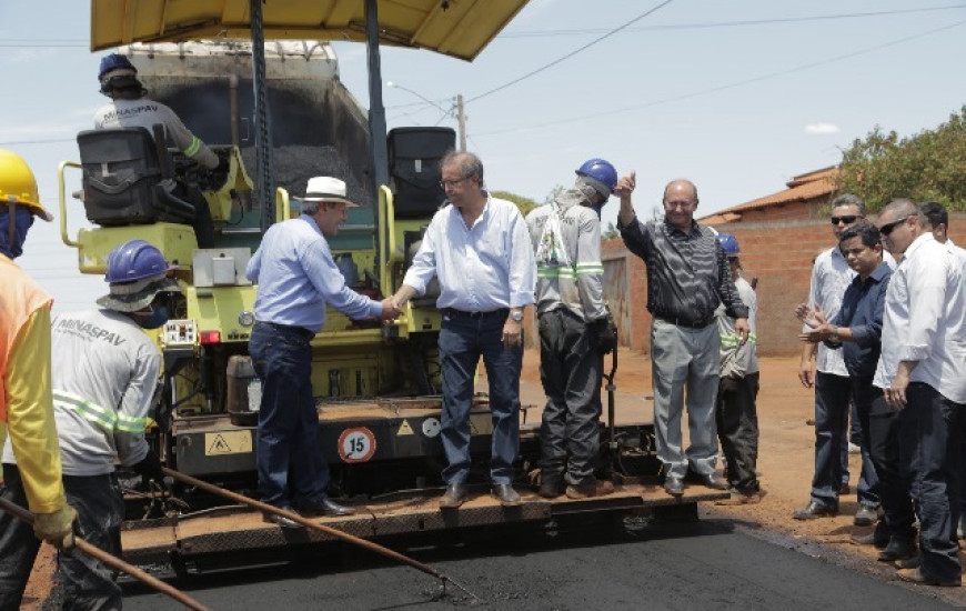 Prefeito e governador vistoriam obras em Araguaína