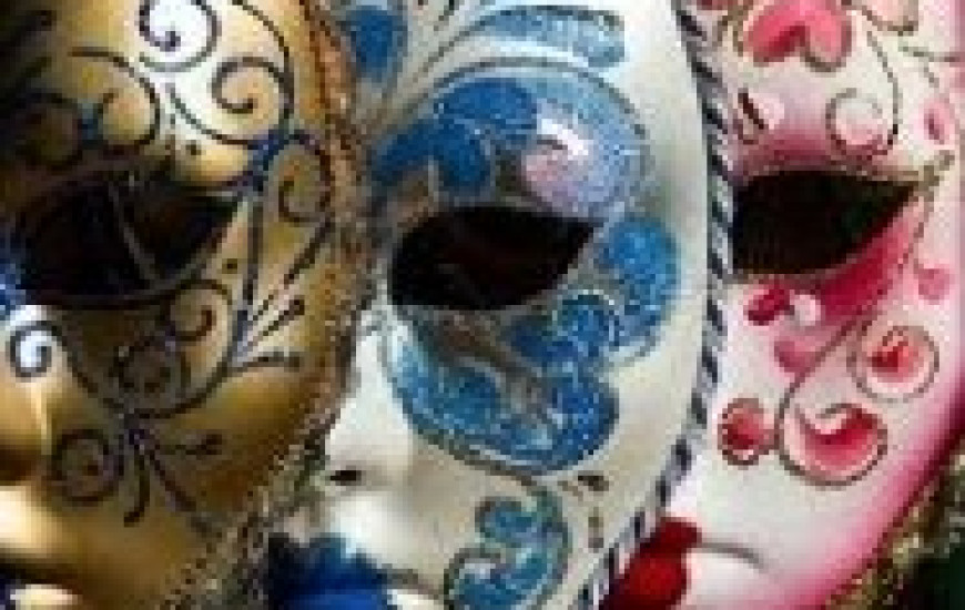 Em Paraíso tem baile de máscaras para idosos