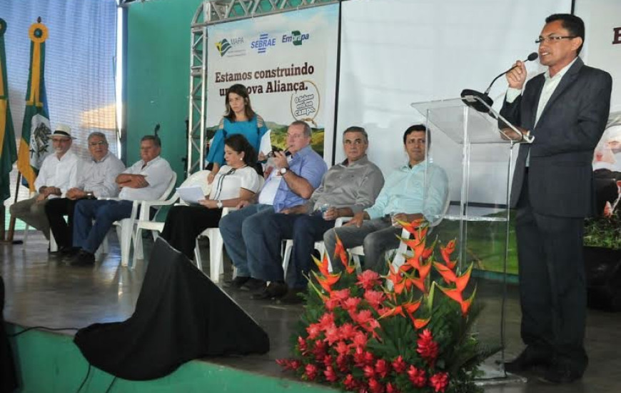 Prefeito José Rodrigues em evento