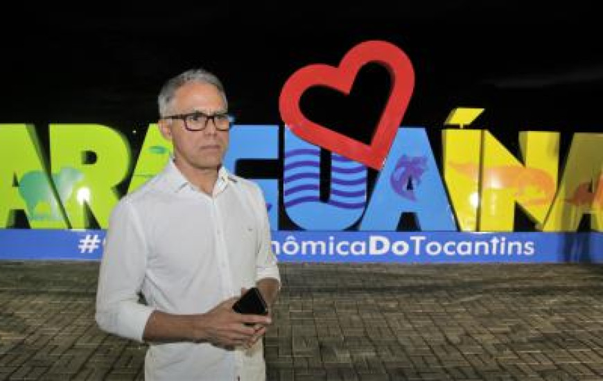 Davi Fernandes tem experiências profissionais amplas na área da comunicação