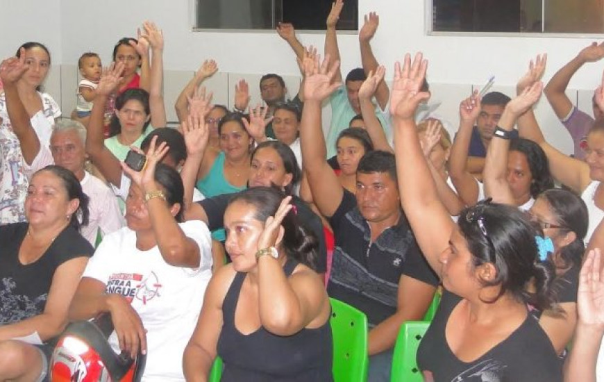 Servidores em greve