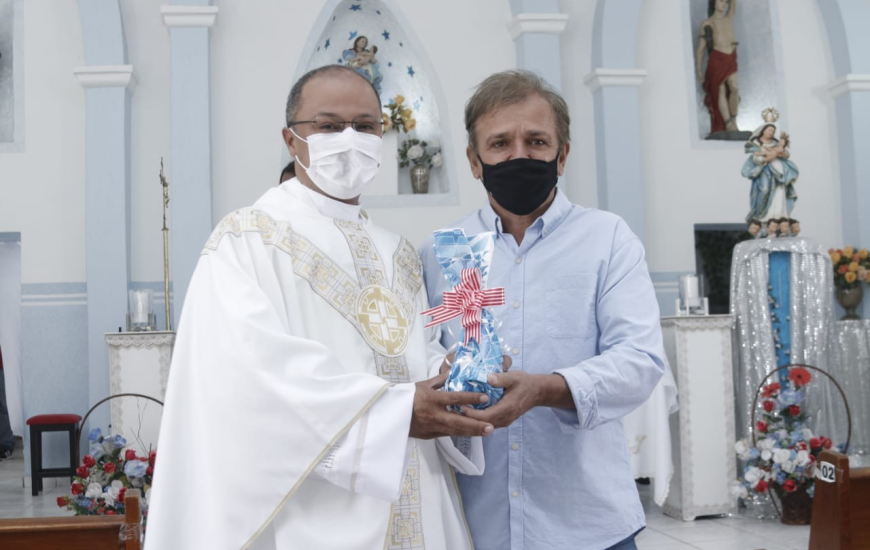 Este é o segundo ano consecutivo que Siqueira Júnior prestigia a missa na cidade