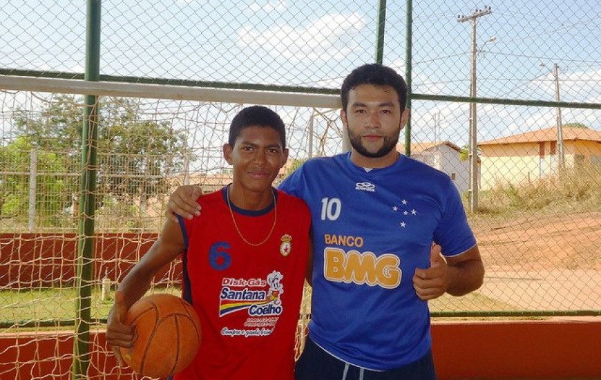 Gil Filho Lima Chaves se destaca no basquete