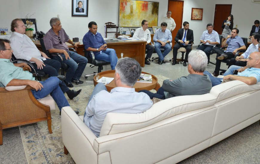 Empresários querem negociar com o Governo