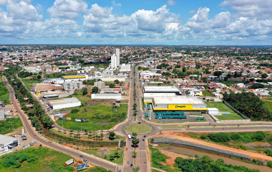 O contribuinte ainda pode escolher parcelar em nove vezes