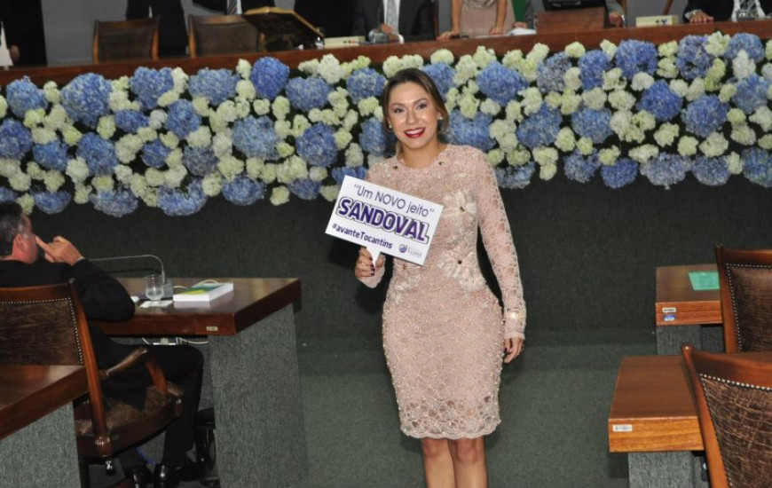 Luana e as placa