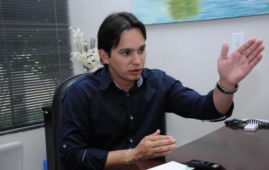 Prefeito de Almas Leonardo Sette Cintra