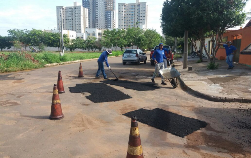 Trabalho de recuperação nas vias de Palmas