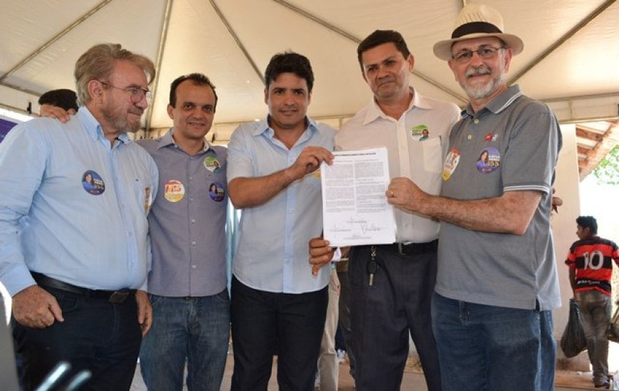 Lelis e Donizeti recebem carta de intenções