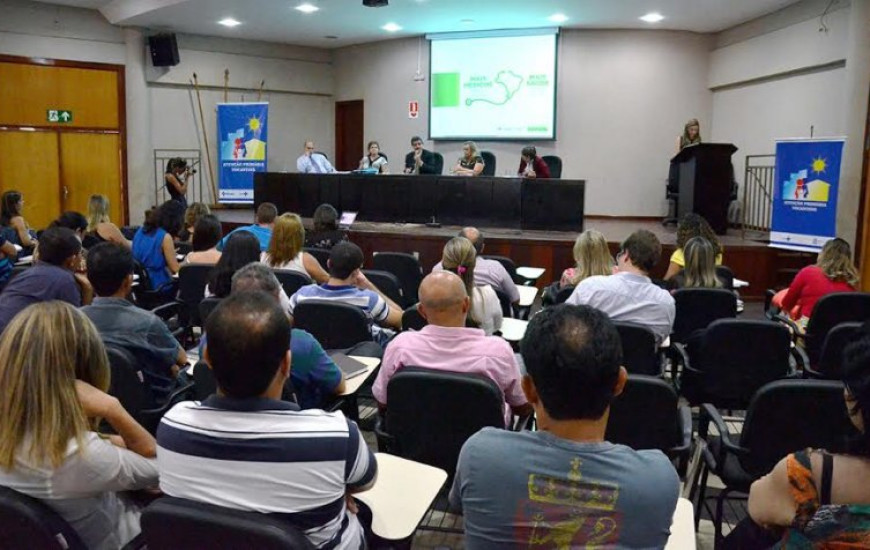 Profissionais brasileiros tem prioridade