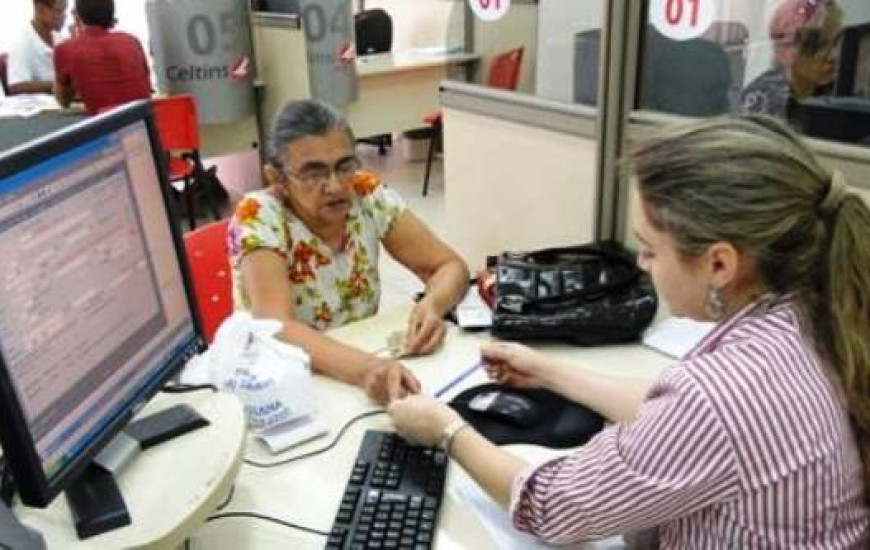 Greve prejudica pagamento de contas