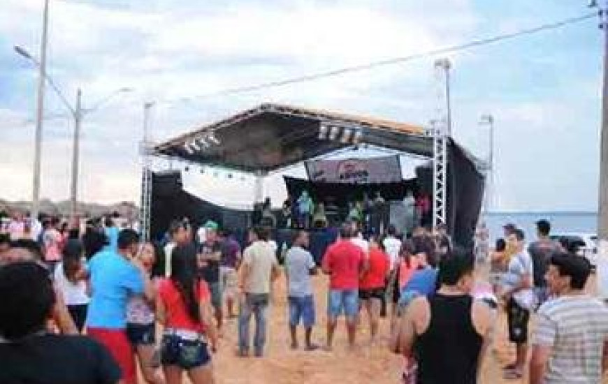 Praia das Arnos