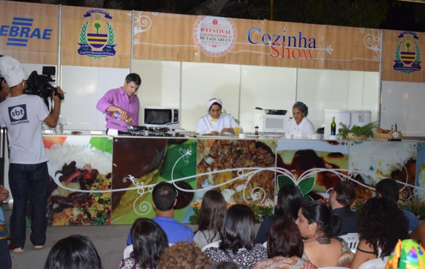 Empreendedores comemoram sucesso em festival