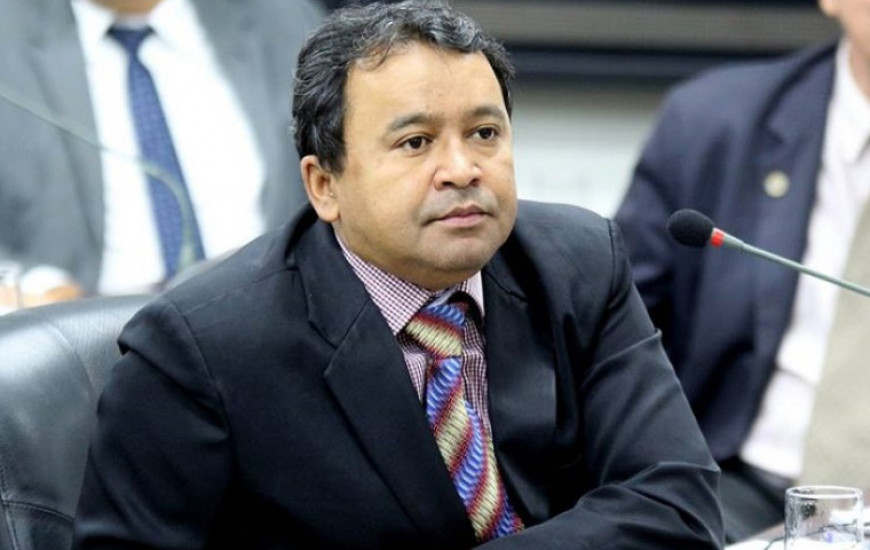 Deputado Elenil da Penha.