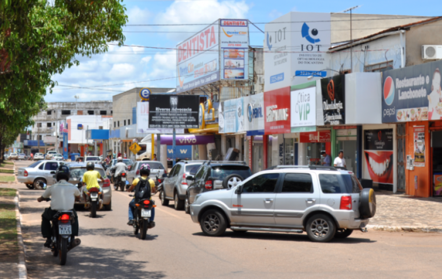 Avenida Tocantins, Taquaralto, Palmas - TO.