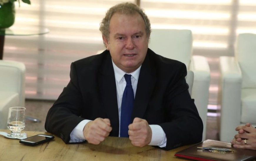 Governador Mauro Carlesse nomeia novos membros de sua equipe