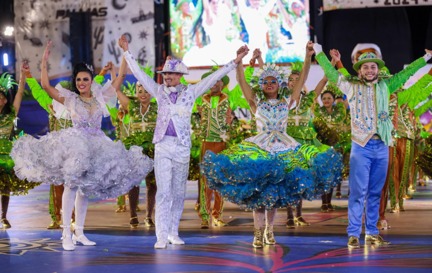 Quadrilha Junina Explosão Amor Caipira, campeã de 2024