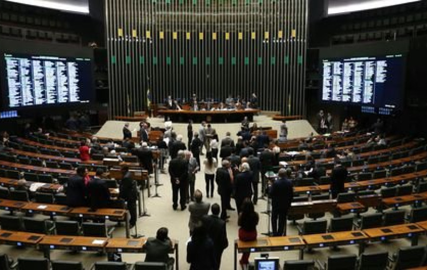 PEC dos gastos deve ser votada ainda hoje