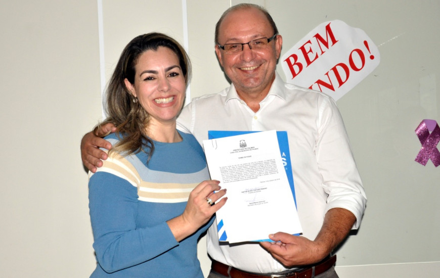 Cinthia Ribeiro deu posse ao novo secretário da Saúde Palmas, Daniel Borini 
