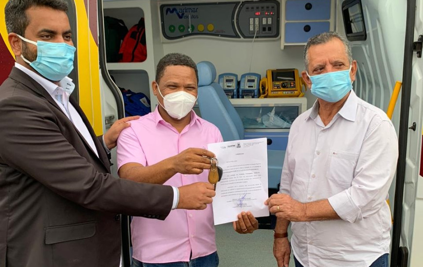 Entrega do veículo ocorreu na tarde desta terça-feira, 3.