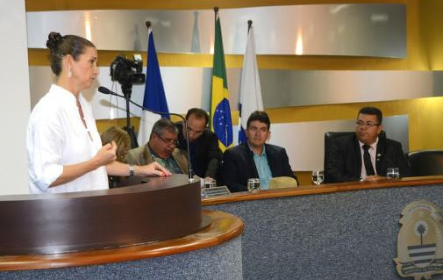 Glô Amastha faz alerta para vacinação