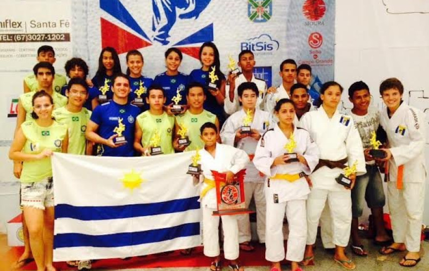 Atletas conquistam medalhas na Copa Moura de Judô